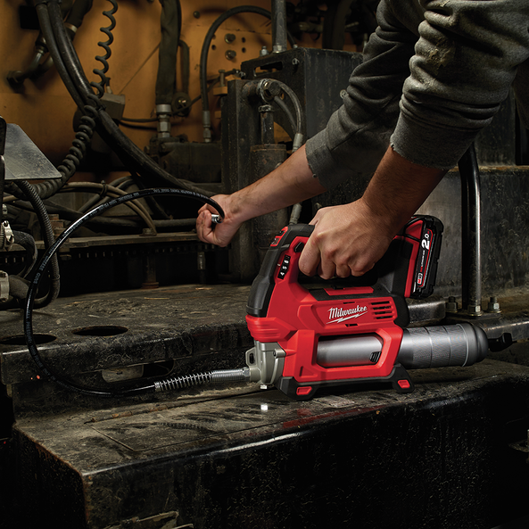 M18 Cordless 2-Speed Grease Gun (Tool Only)